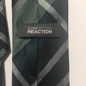 Kenneth Cole Neck Tie